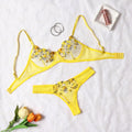 Conjunto de Lingerie Bordada com Flores