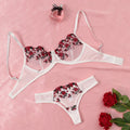 Conjunto de Lingerie Bordada com Flores